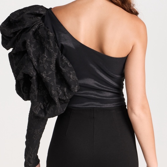 By Efrain mogollon Villanueva one shoulder top - Picture 5 of 6